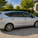 Chirie Auto Toyota Prius v